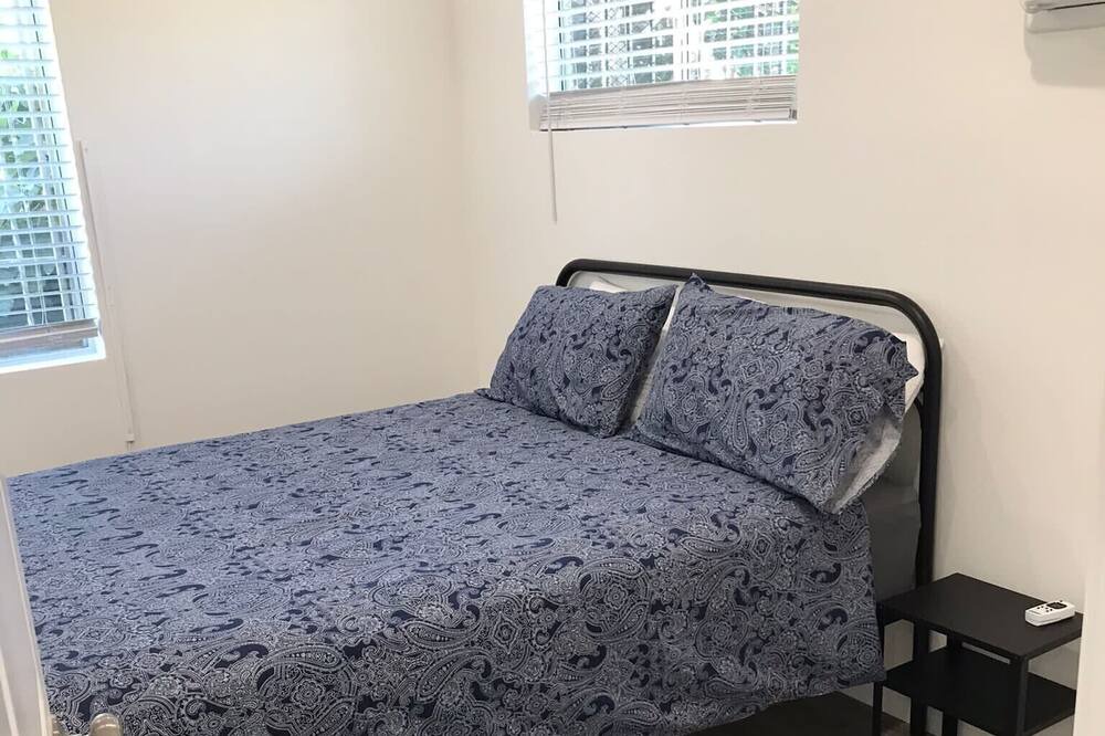 Photo of Bedroom in Los Feliz