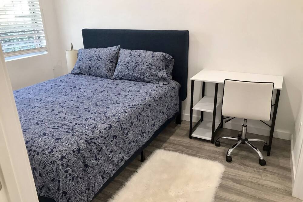 Photo of Bedroom in Los Feliz