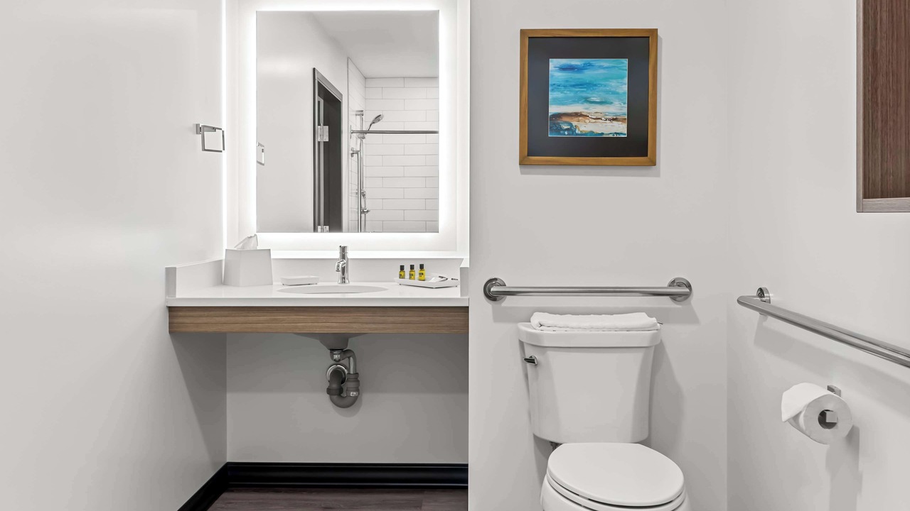 Photo of Bathroom in Winkler