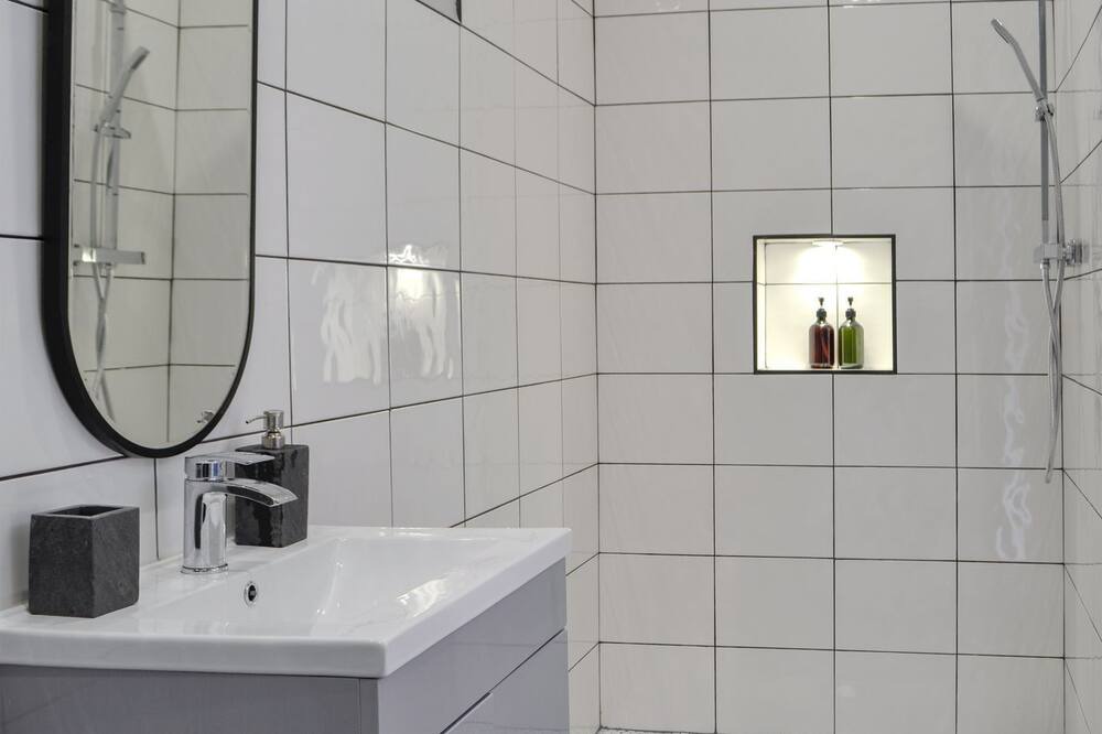 Photo of Bathroom in Ammanford