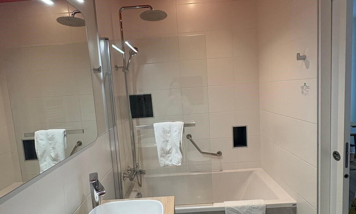 Photo of Bathroom in Cherbourg-en-Cotentin