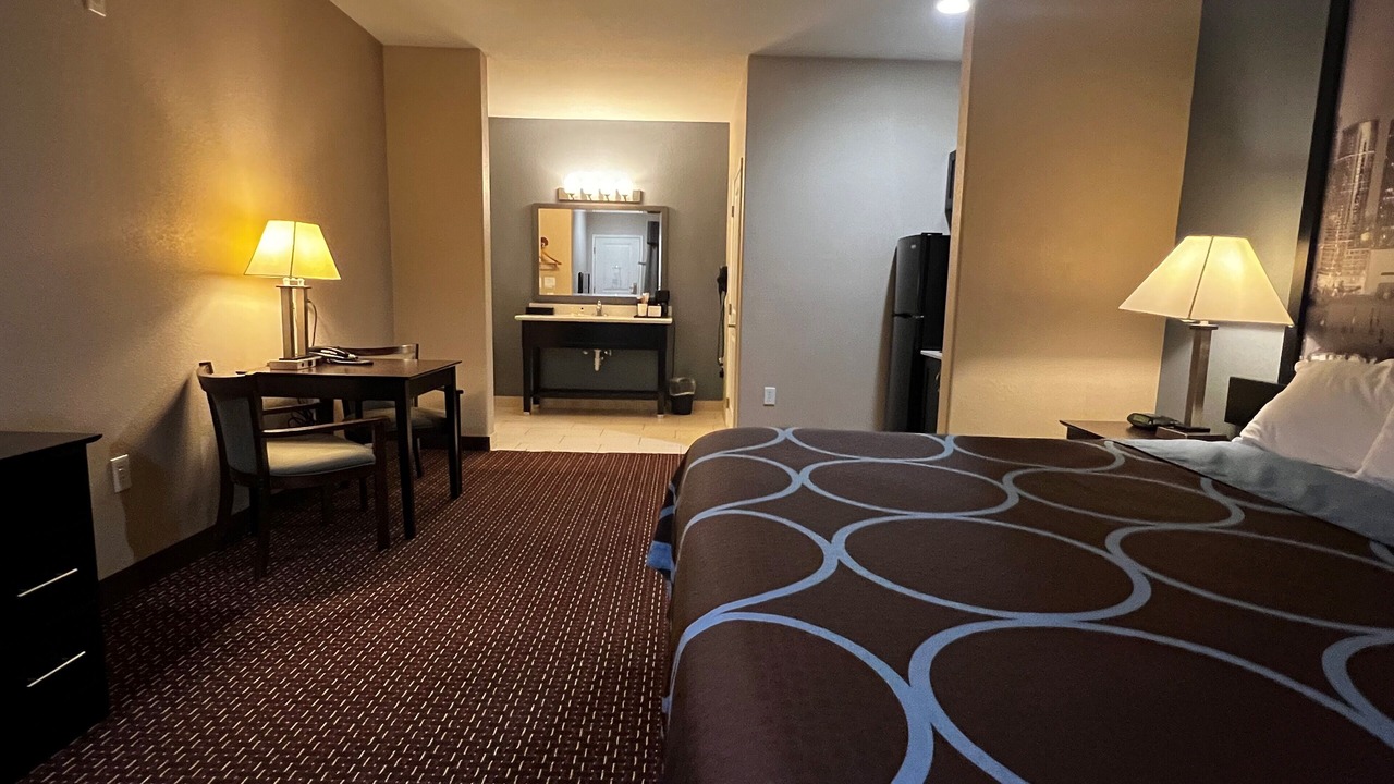 Photo of Bedroom in Center