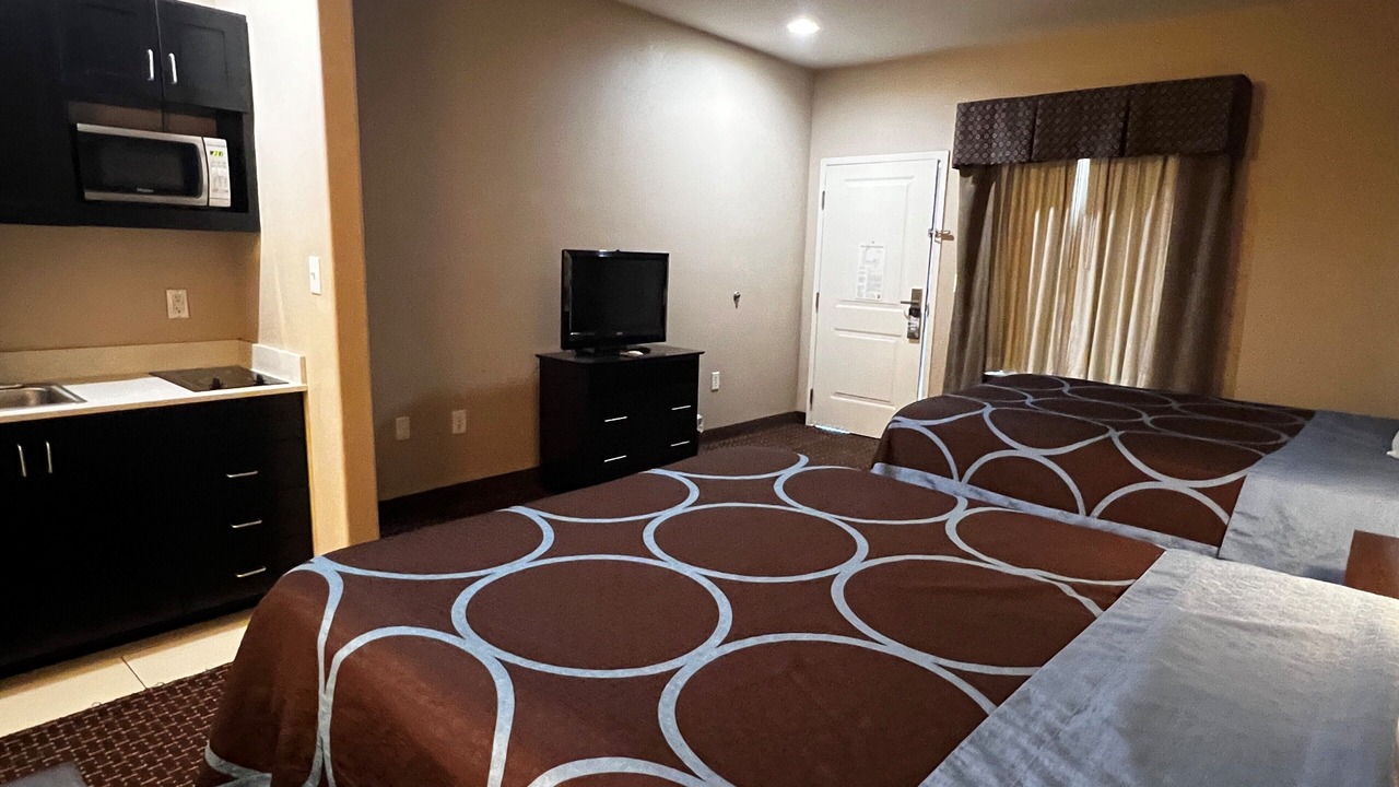 Photo of Bedroom in Center