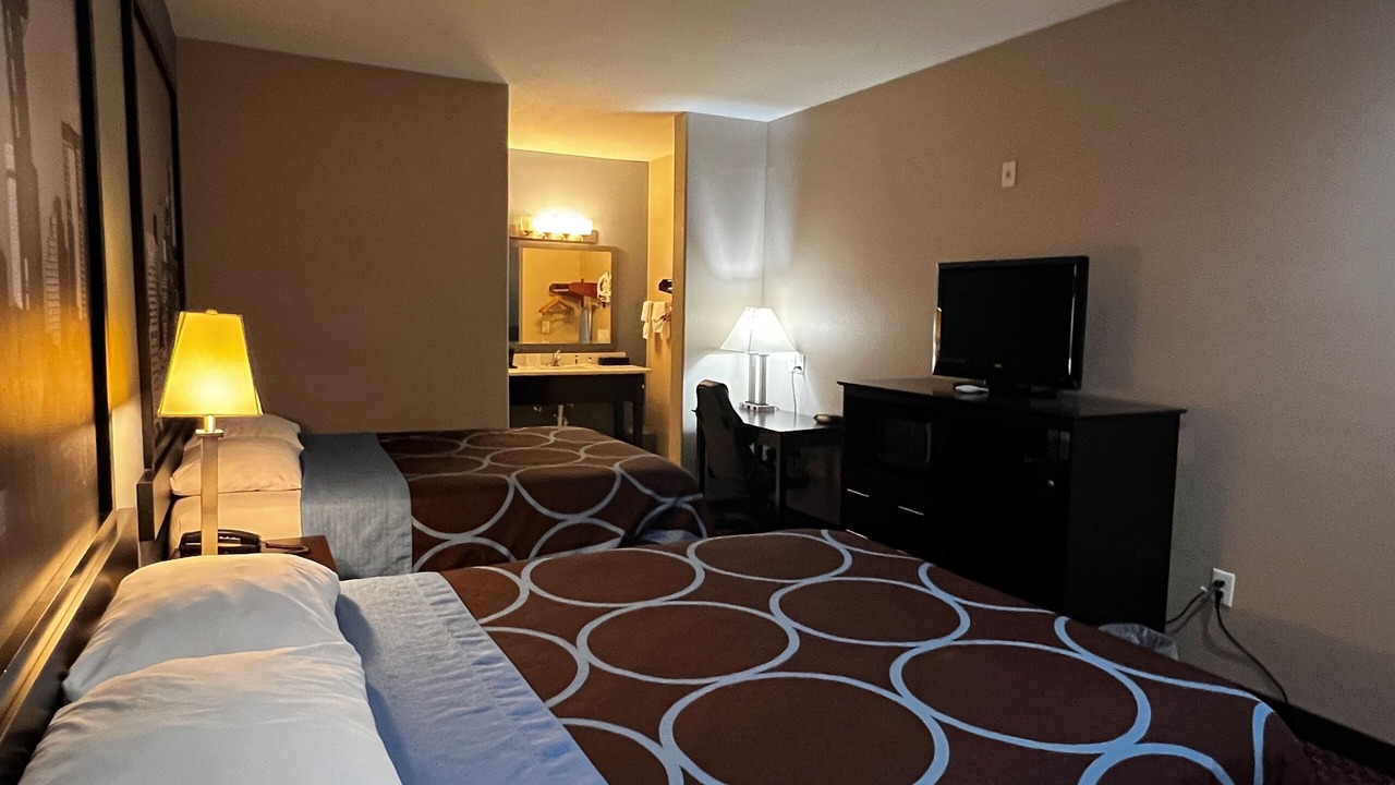 Photo of Bedroom in Center