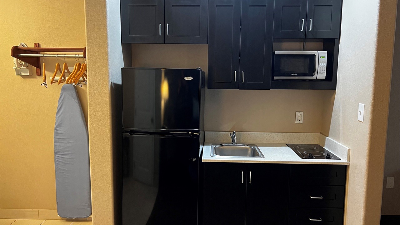 Photo of Kitchen in Center