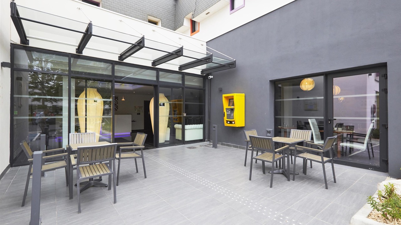 Photo of Patio Balcony in Saint-Quentin-en-Yvelines