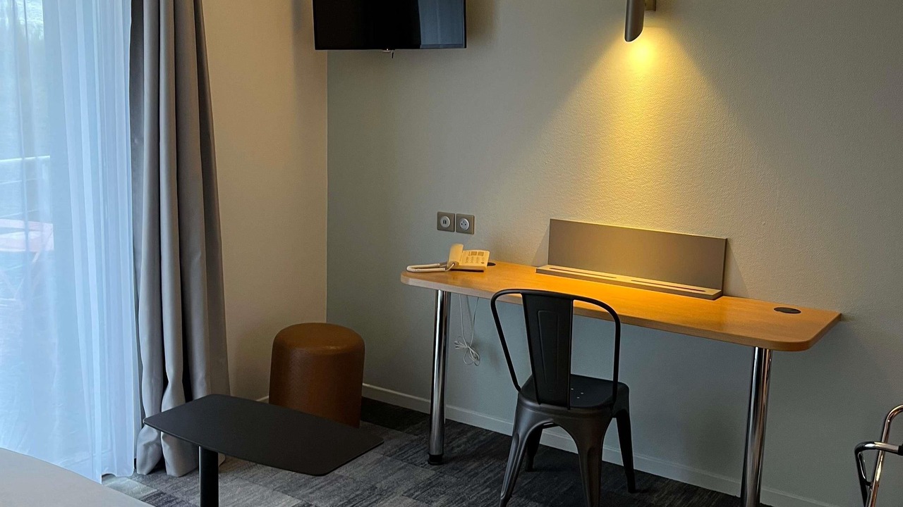 Photo of Bedroom in Bourbon-Lancy