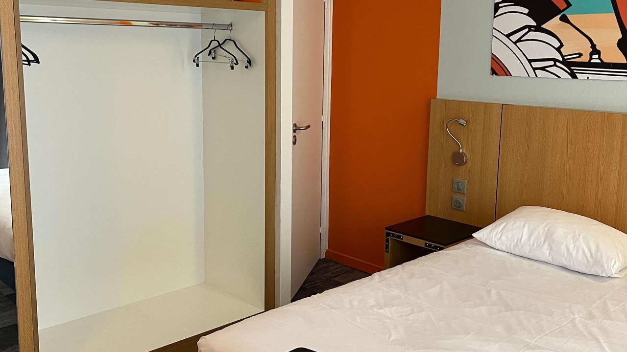 Photo of Bedroom in Bourbon-Lancy