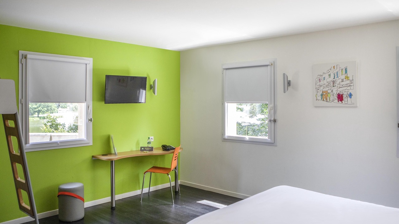 Photo of Bedroom in Bourbon-Lancy