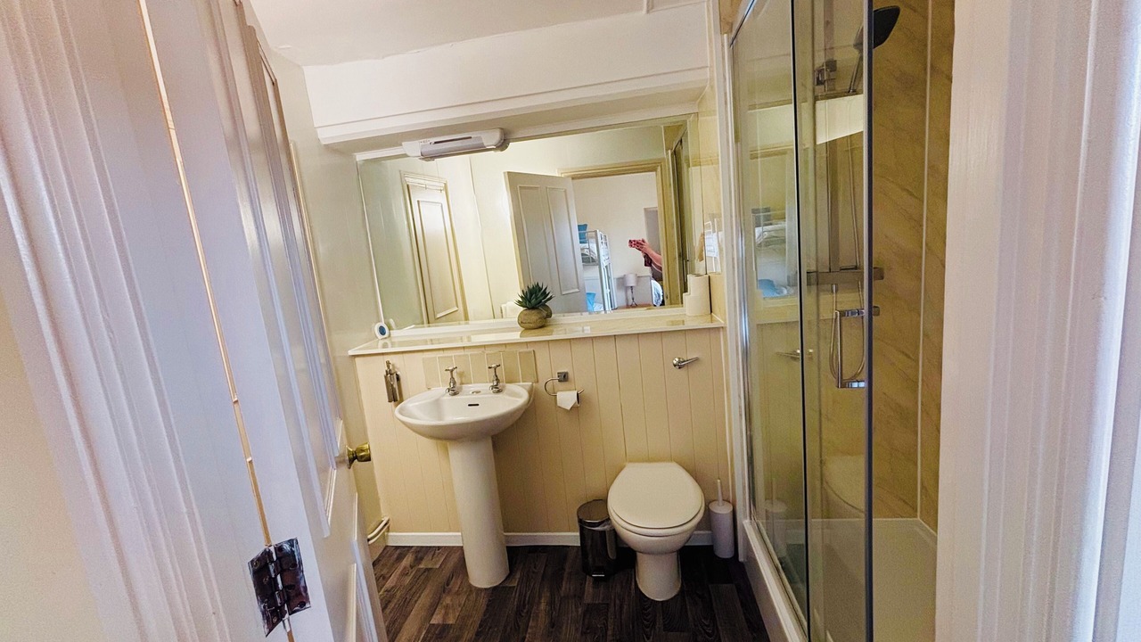 Photo of Bathroom in Fotheringhay