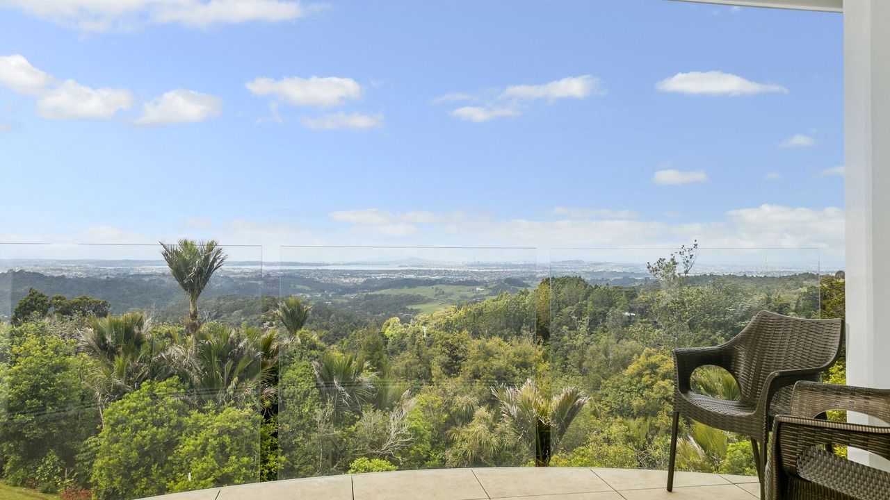 Photo of Bedroom in Waiatarua