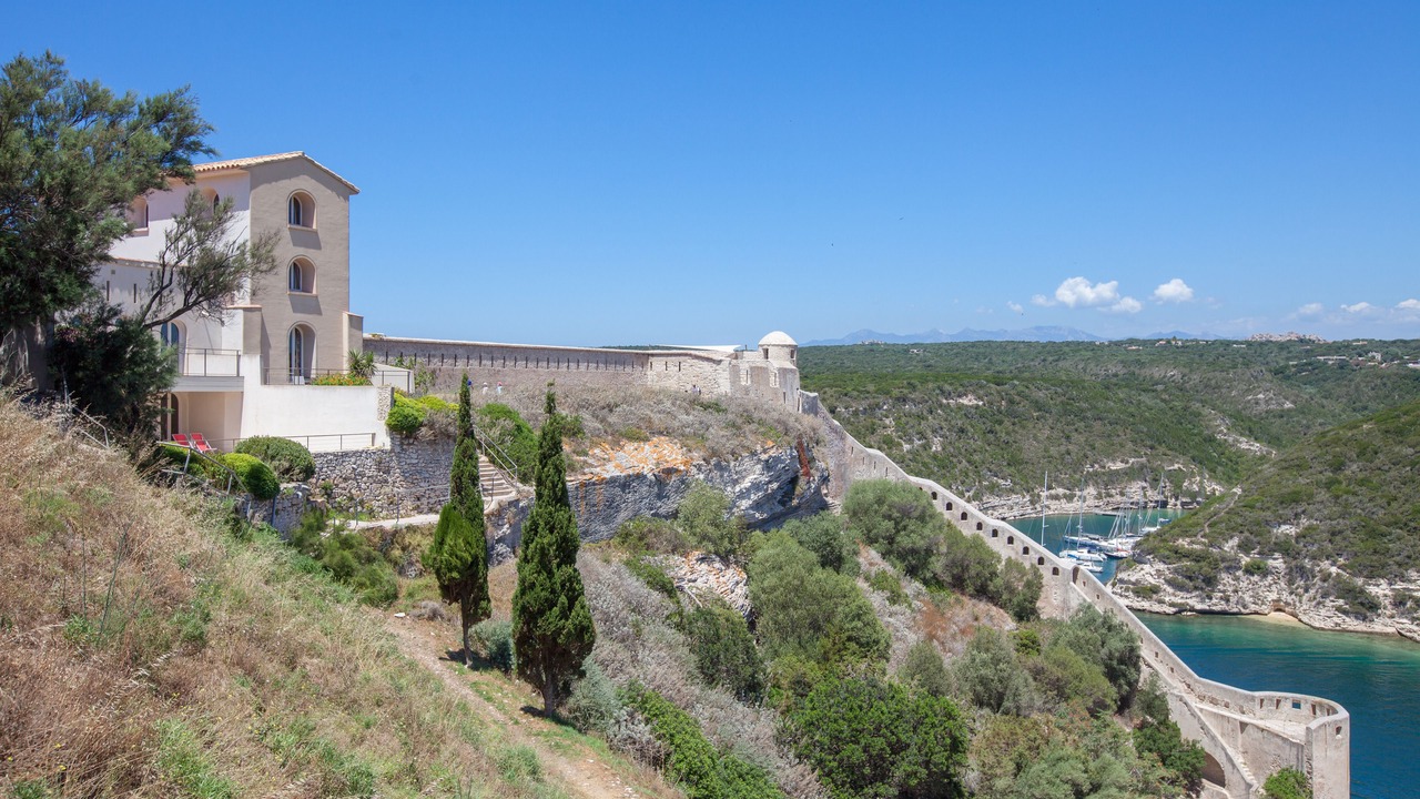 Photo of Outdoor in Bonifacio