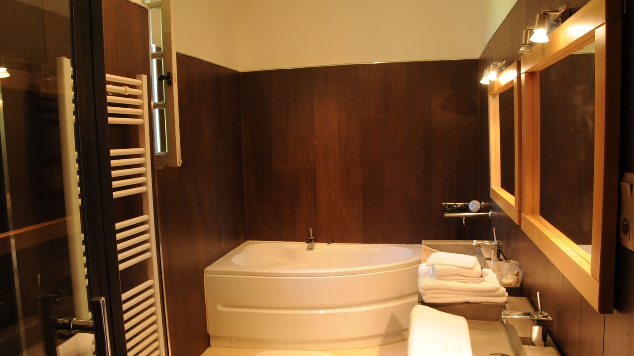 Photo of Bathroom in Bruniquel