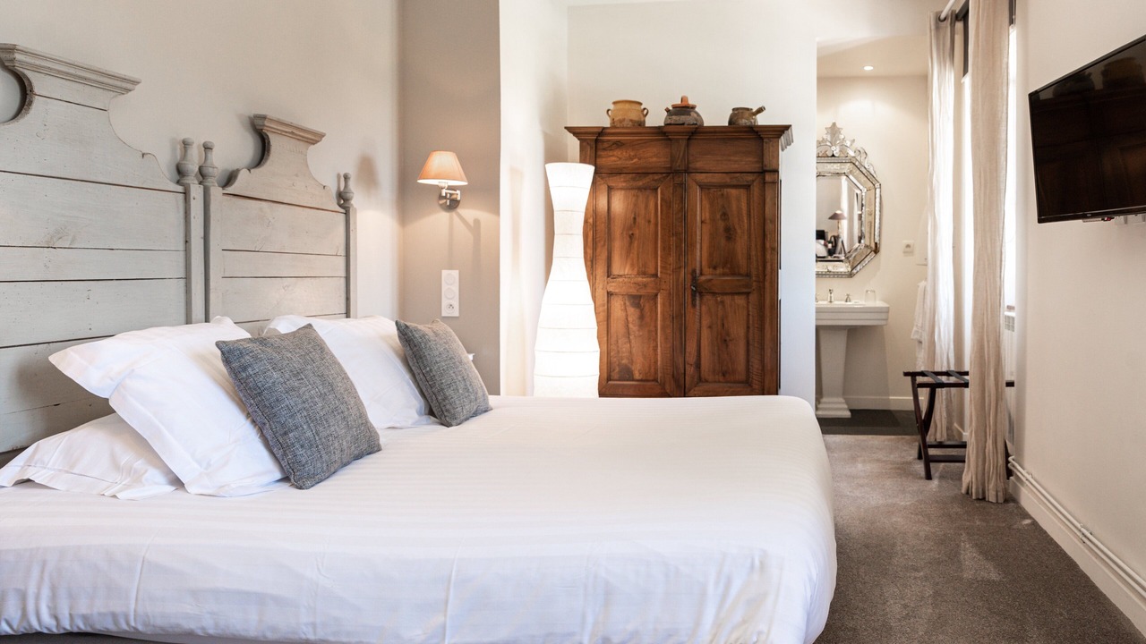 Photo of Bedroom in Onet-le-Chateau