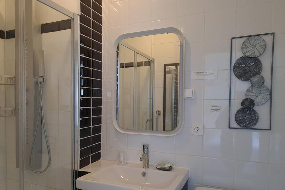Photo of Bathroom in Cayeux-sur-Mer