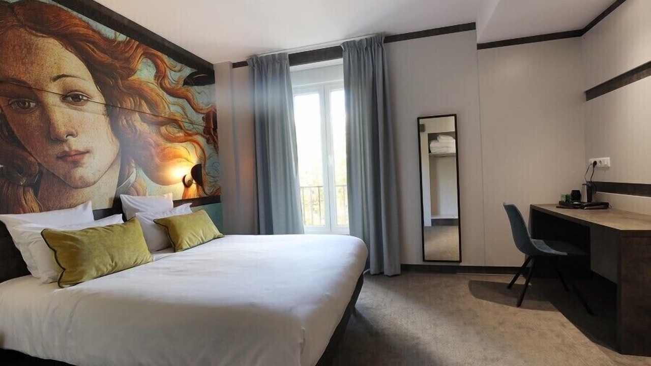 Photo of Bedroom in Millau