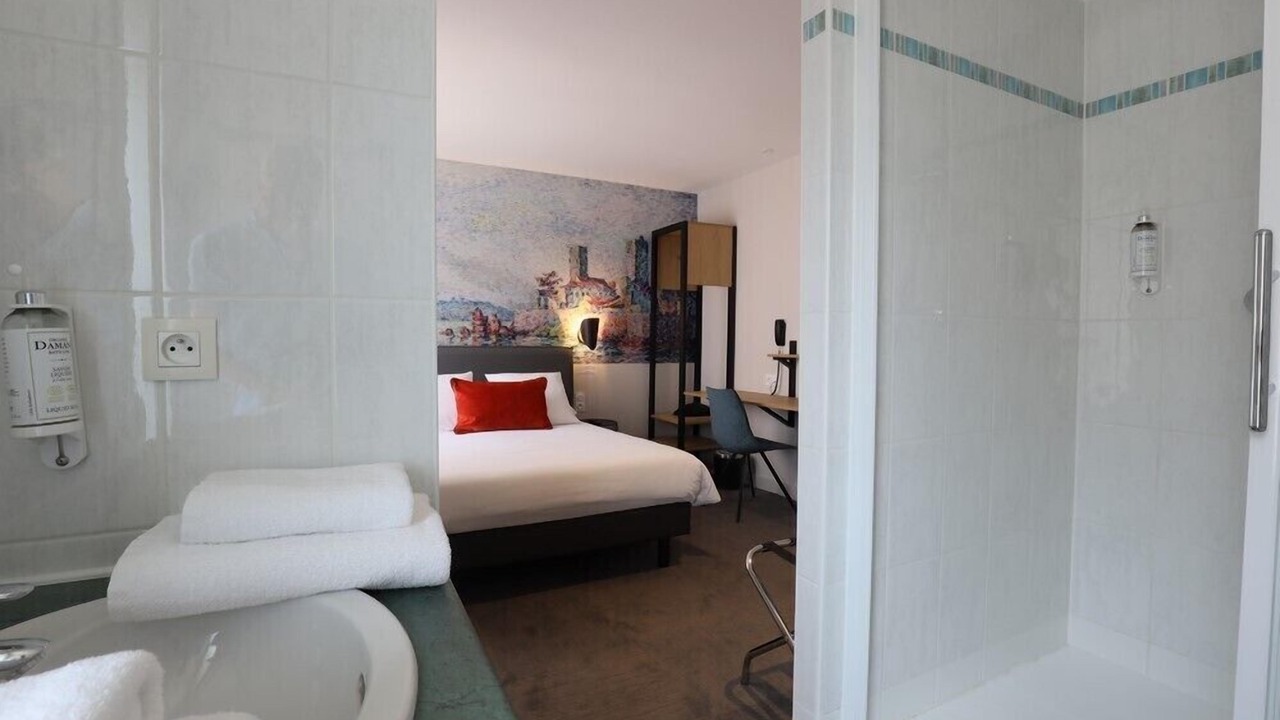 Photo of Bedroom in Millau