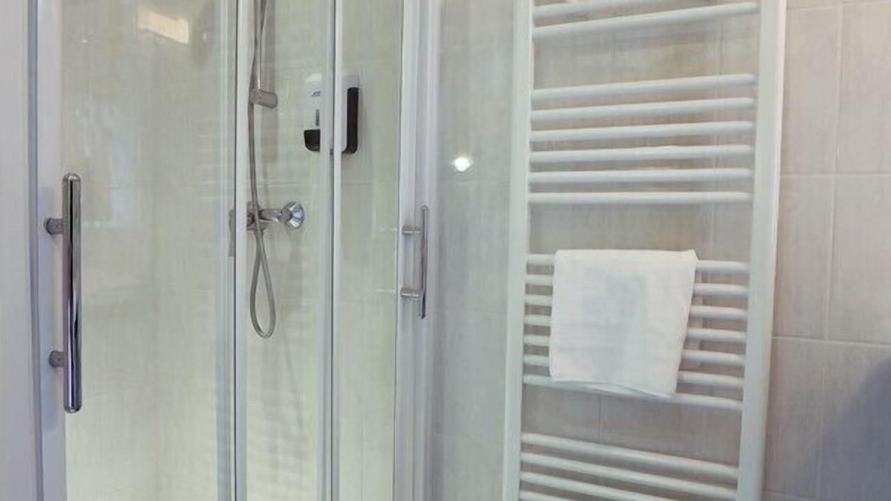 Photo of Bathroom in Millau