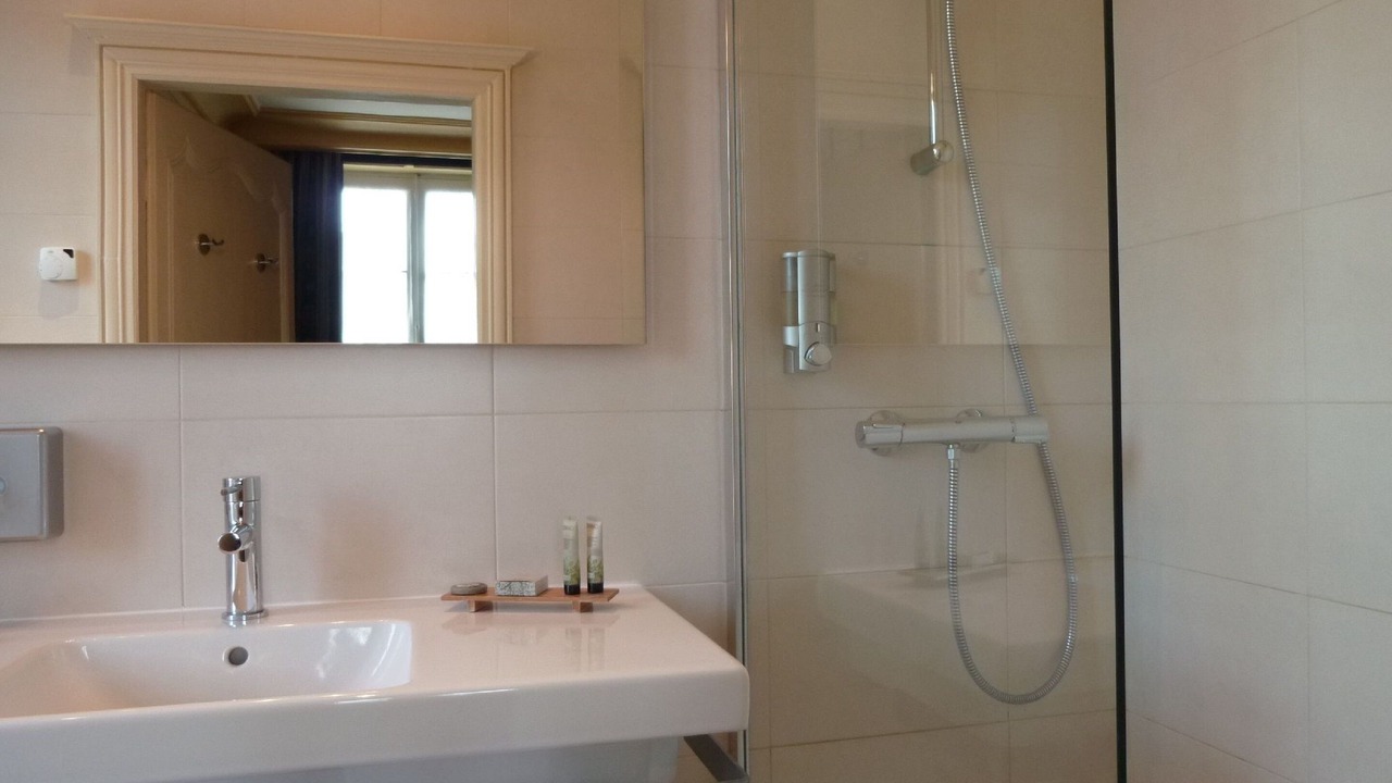 Photo of Bathroom in Azay-le-Rideau