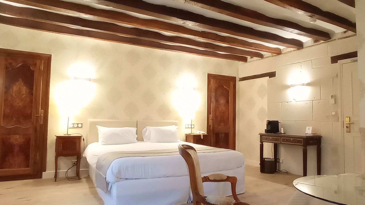 Photo of Bedroom in Azay-le-Rideau