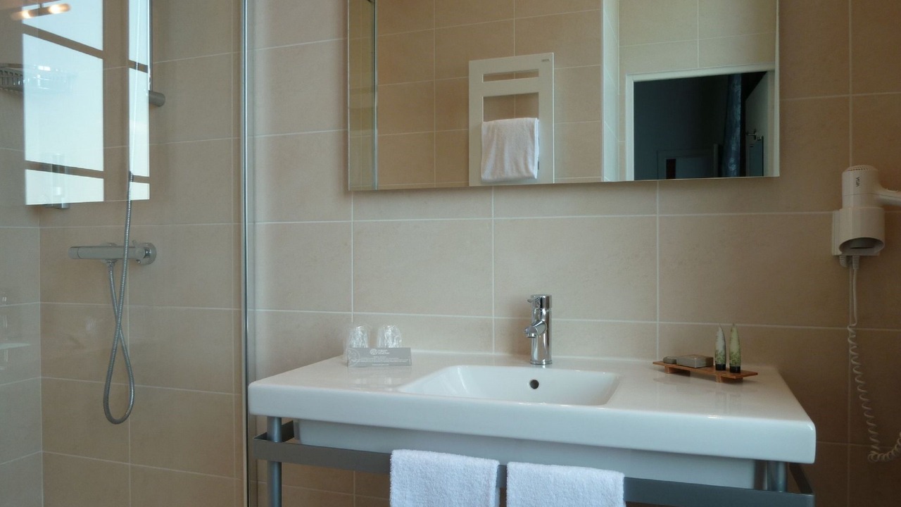 Photo of Bathroom in Azay-le-Rideau