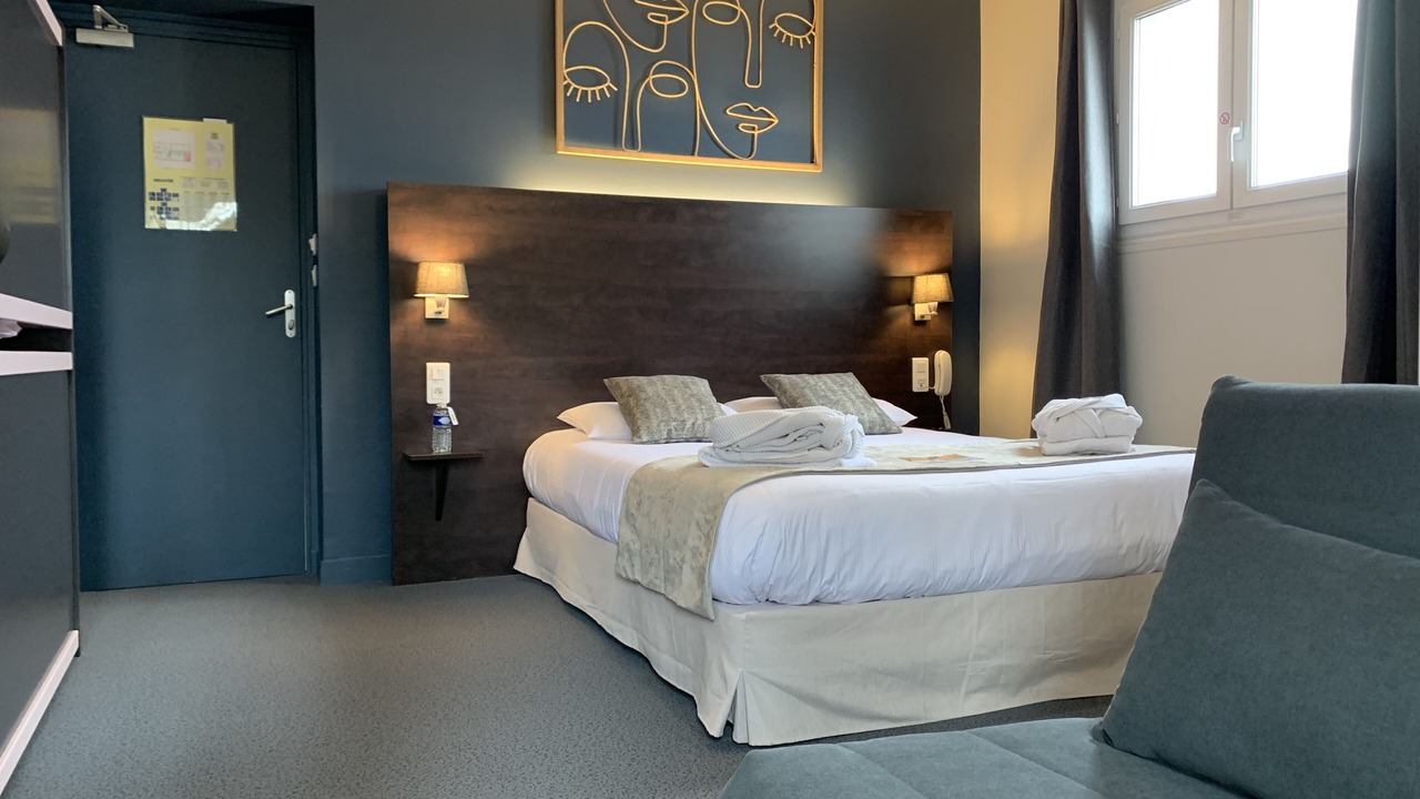 Photo of Bedroom in Onet-le-Chateau