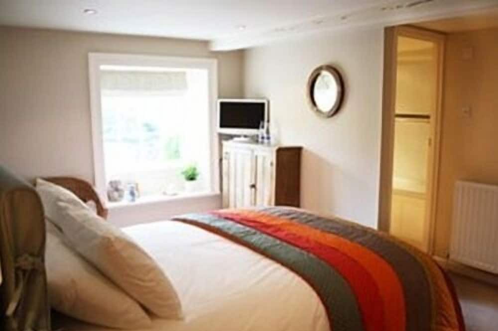 Photo of Bedroom in Kingston