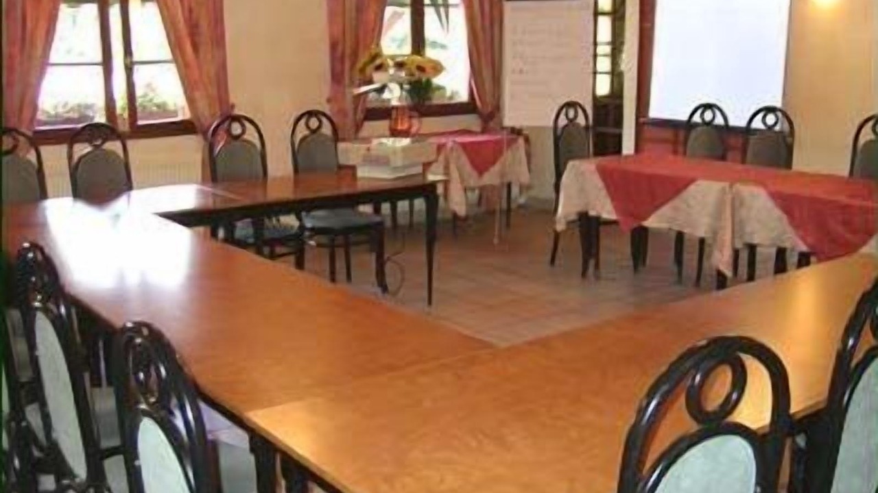 Photo of Others in Beze