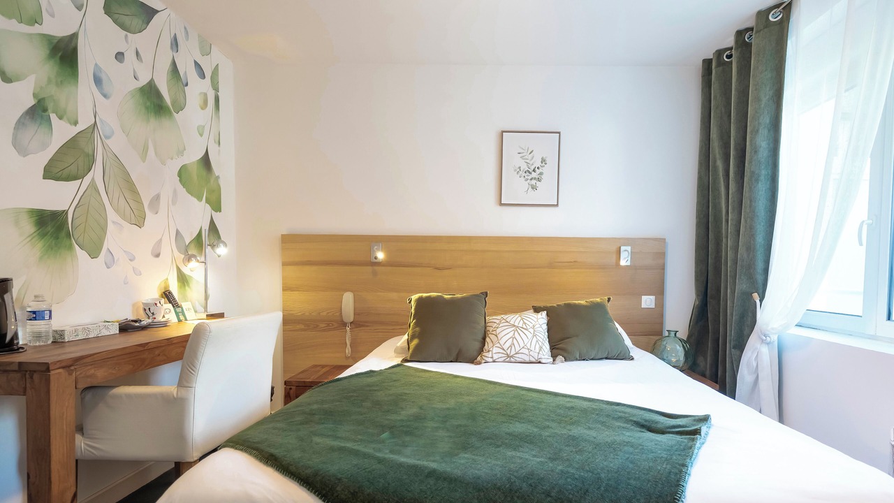 Photo of Bedroom in Baud