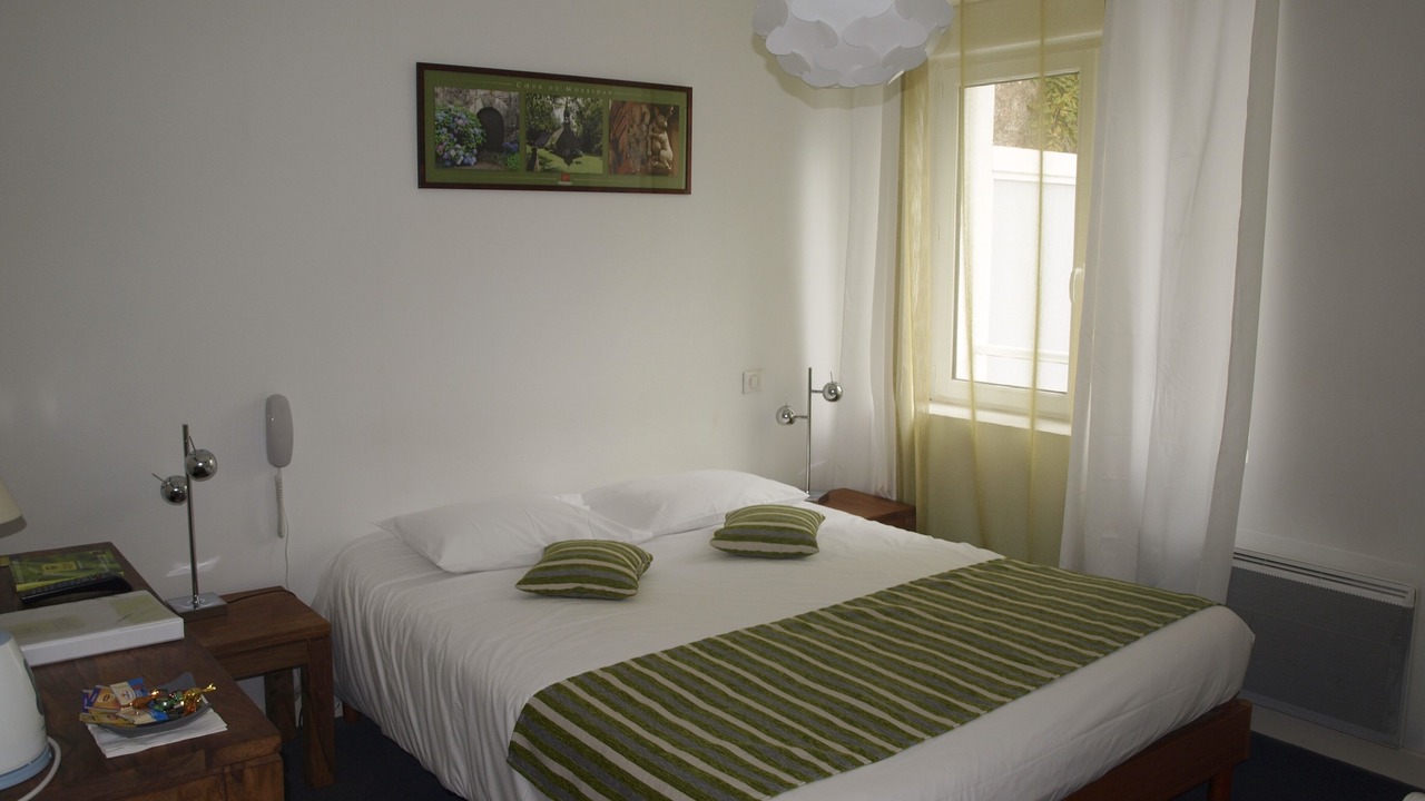 Photo of Bedroom in Baud