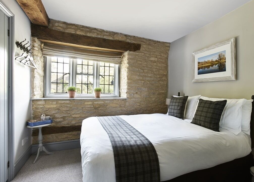 Photo of Bedroom in Meysey Hampton