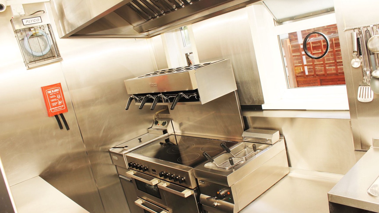 Photo of Others in Pettits