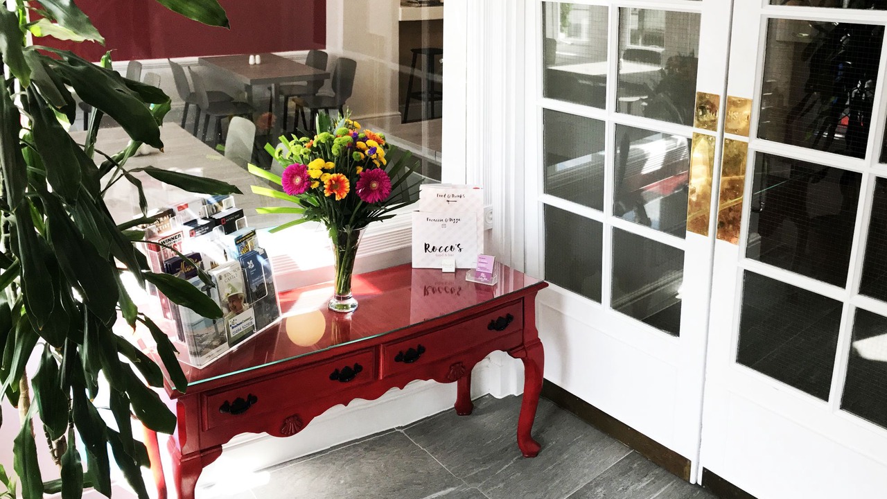 Photo of Others in Pettits