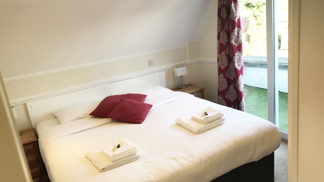 Photo of Others in Pettits