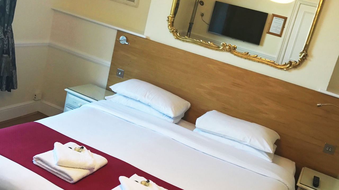 Photo of Others in Pettits