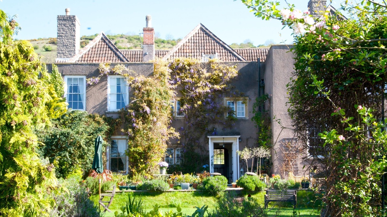 Photo of Outdoor in Cross