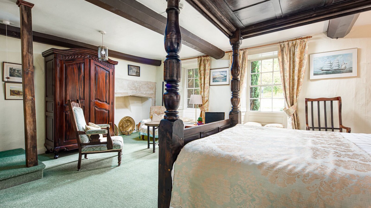 Photo of Others in Cross