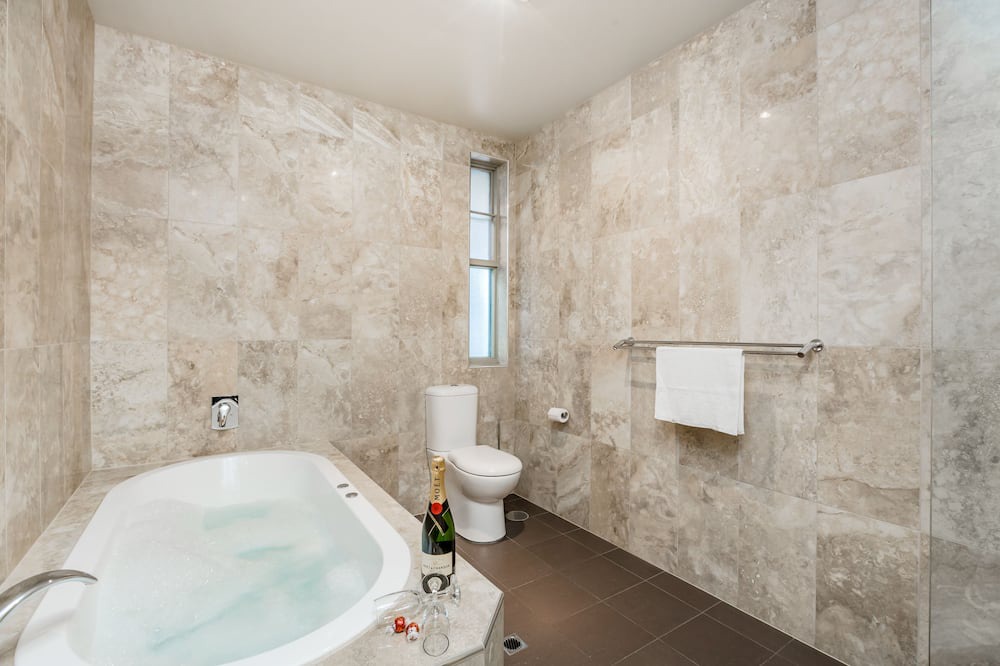 Photo of Bathroom in Tonsley