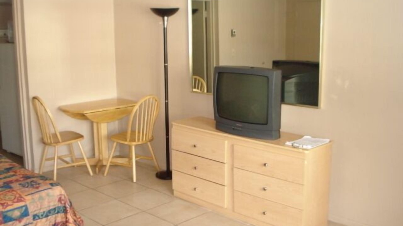 Photo of Bedroom in Hallandale Beach
