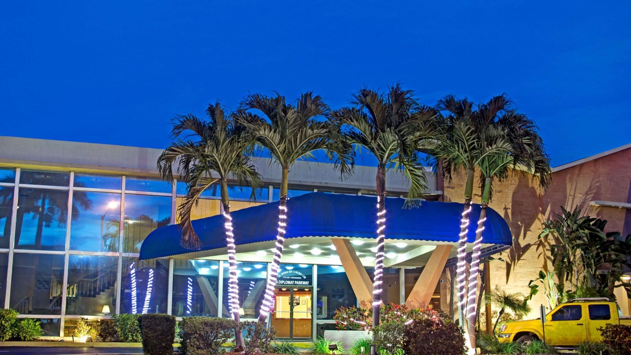 Photo of Outdoor in Hallandale Beach
