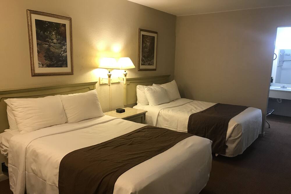 Photo of Bedroom in Berea