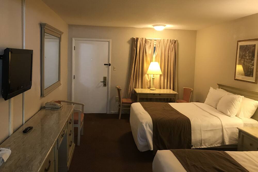 Photo of Bedroom in Berea