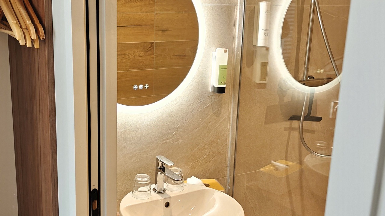 Photo of Bathroom in Dinard