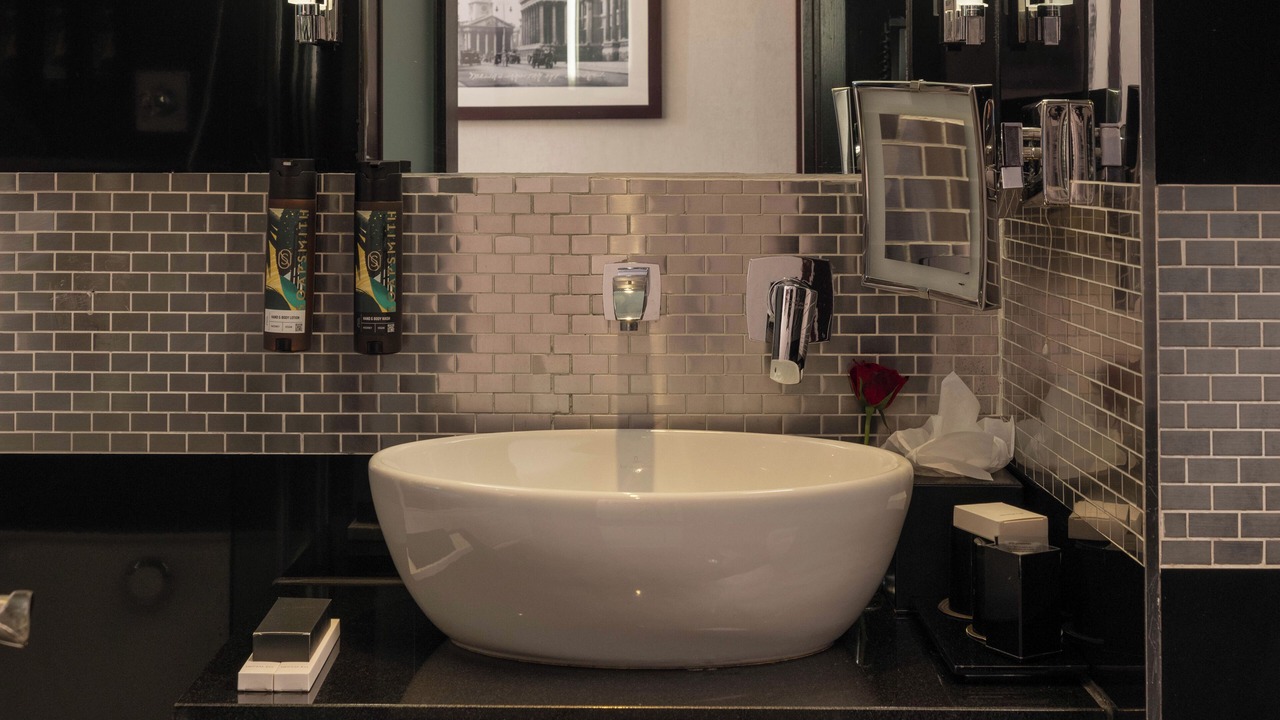 Photo of Bathroom in Coleman Street