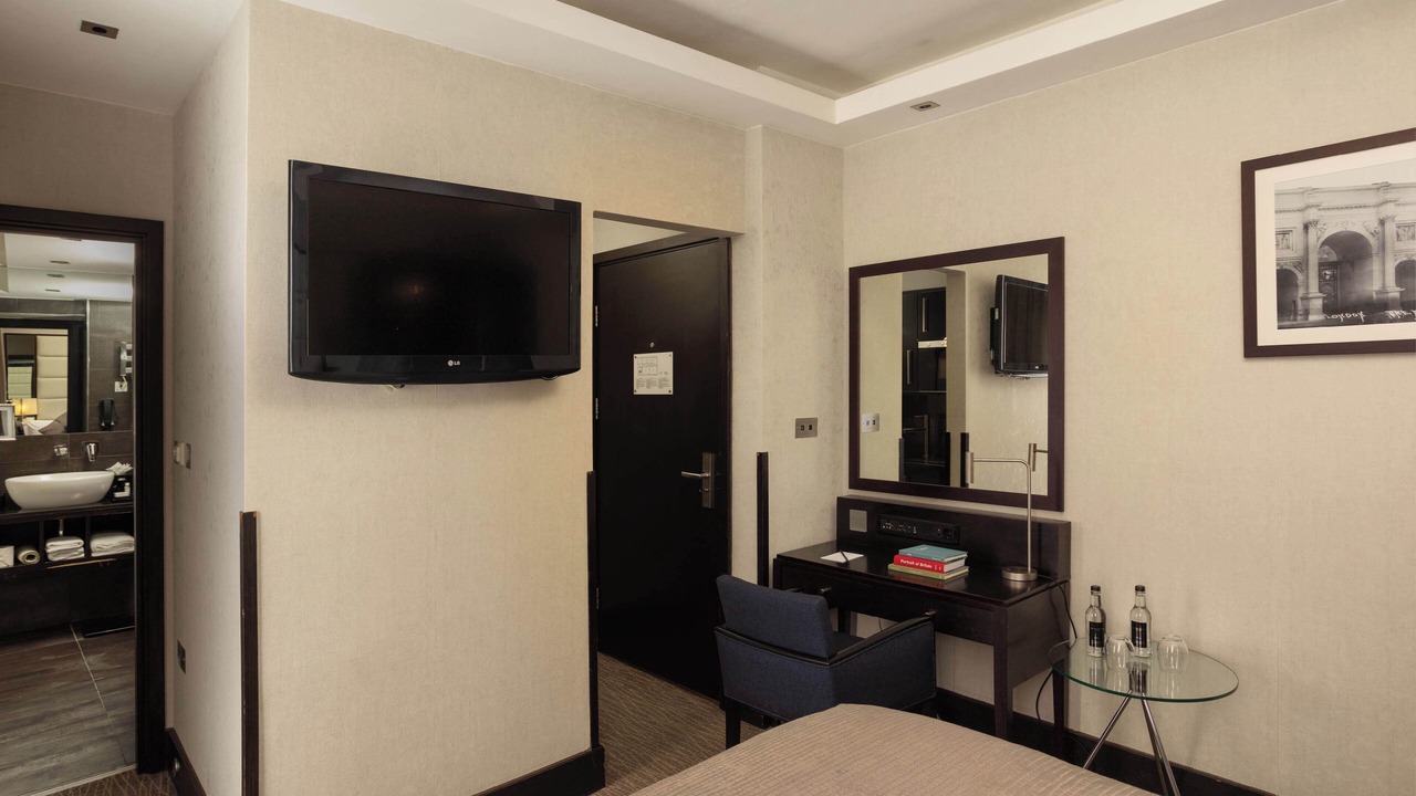 Photo of Bedroom in Coleman Street