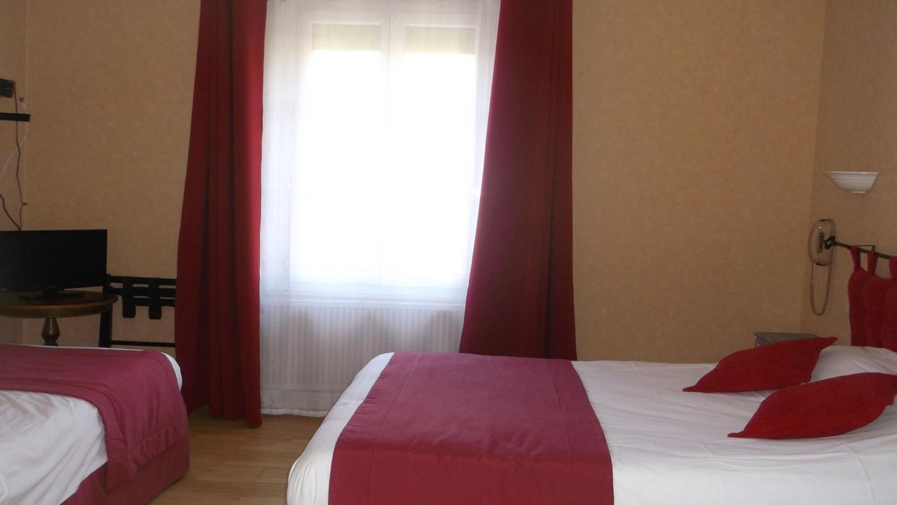 Photo of Bedroom in Surville