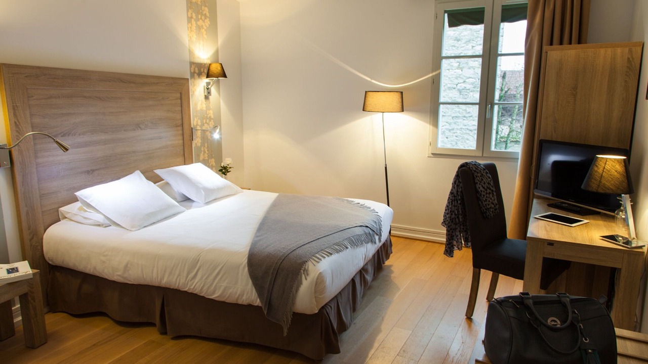 Photo of Bedroom in Chablis