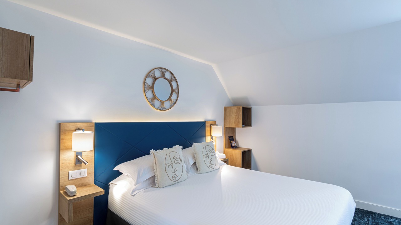 Photo of Bedroom in Pont-l'Eveque