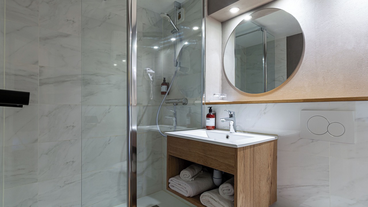 Photo of Bathroom in Pont-l'Eveque