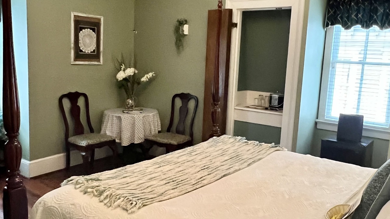 Photo of Bedroom in Charleston Historic District